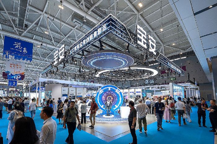 聯(lián)誠(chéng)發(fā)智慧城市綜合解決方案閃耀第26屆高交會(huì)，數(shù)字創(chuàng)意描繪未來城市新圖景